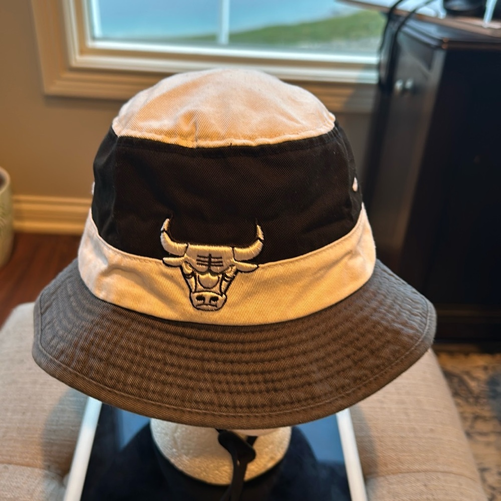 Vintage Chicago Bulls Adidas Bucket Hat